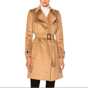 NWT Burberry Wool Cashmere Camel Honey Trench Coat Size 40